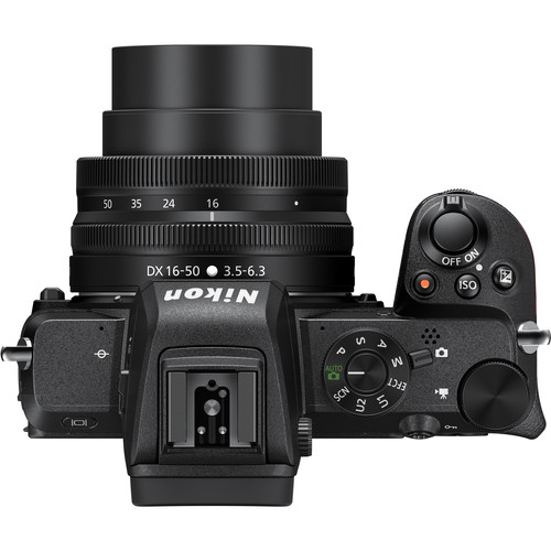 Cámara Nikon Z fc + NIKKOR Z DX 16-50mm f/3.5-6.3 VR (edición Black)